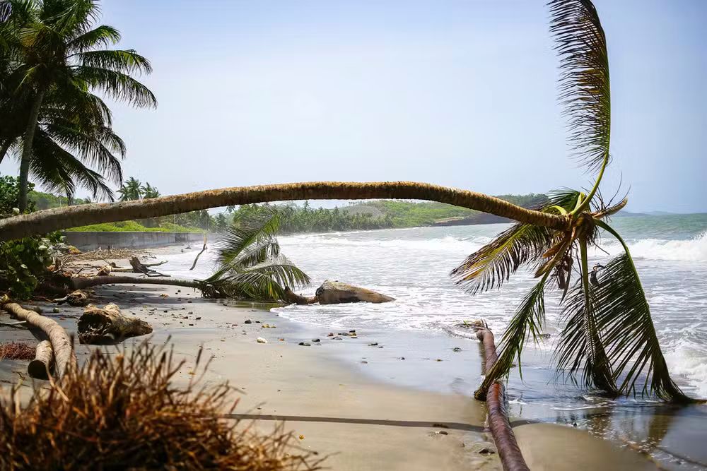 Terremoto de magnitude 7,6 atinge o Caribe; ilhas emitem alertas e evacuam áreas costeiras