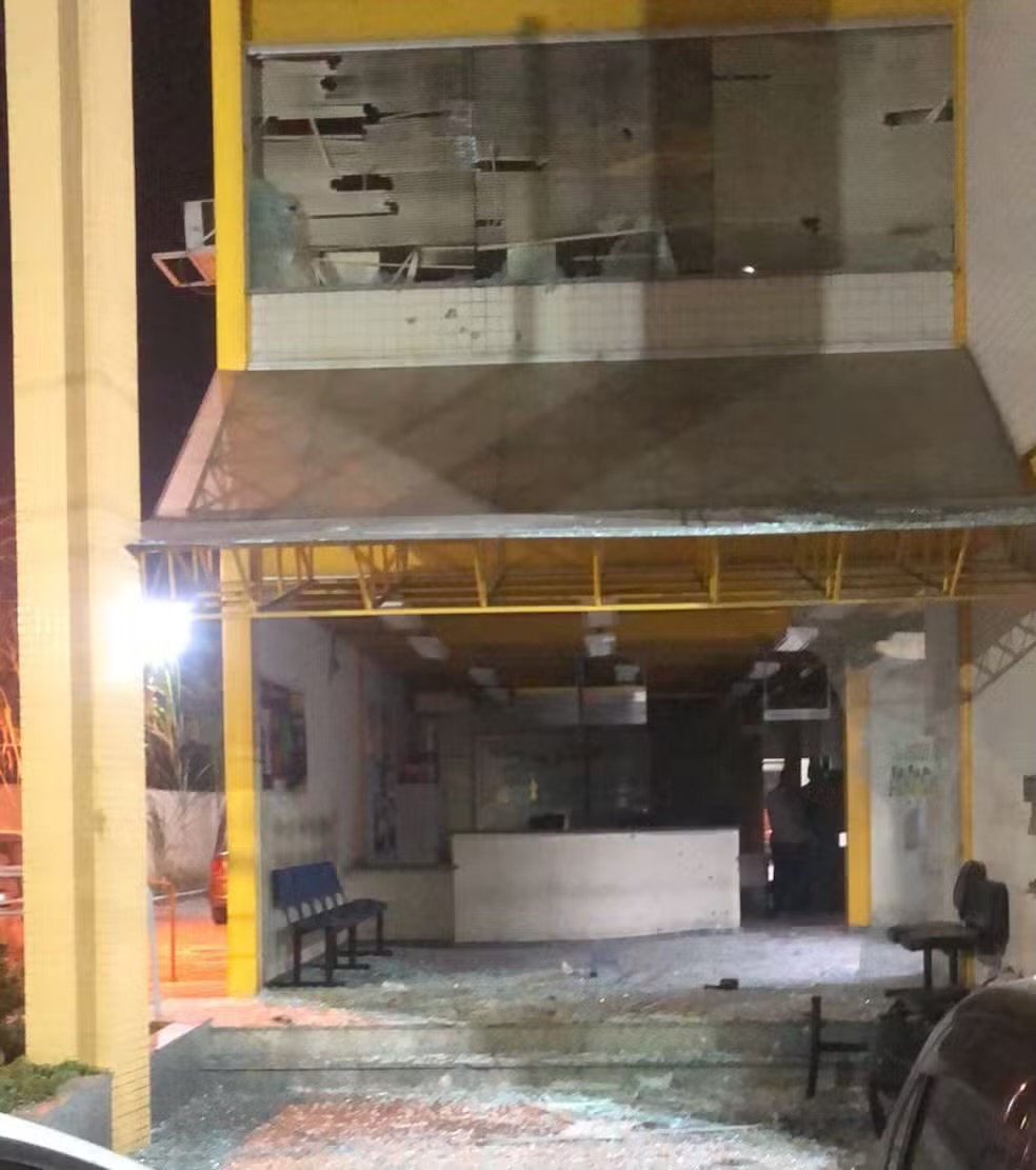 Polícia realiza operação para capturar criminosos que atacaram delegacia em Duque de Caxias