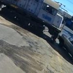 Erro de marcha faz veículo ser atingido por trem em Catalão; ninguém ficou ferido