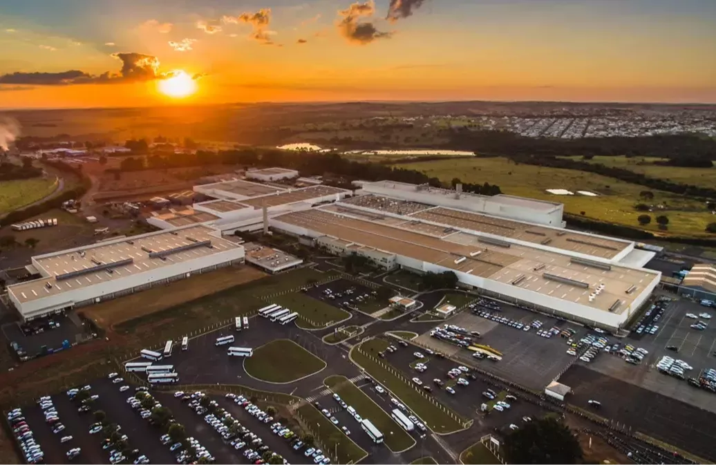 Mitsubishi anuncia investimento de R$ 4 bilhões para expandir fábrica em Catalão (GO)