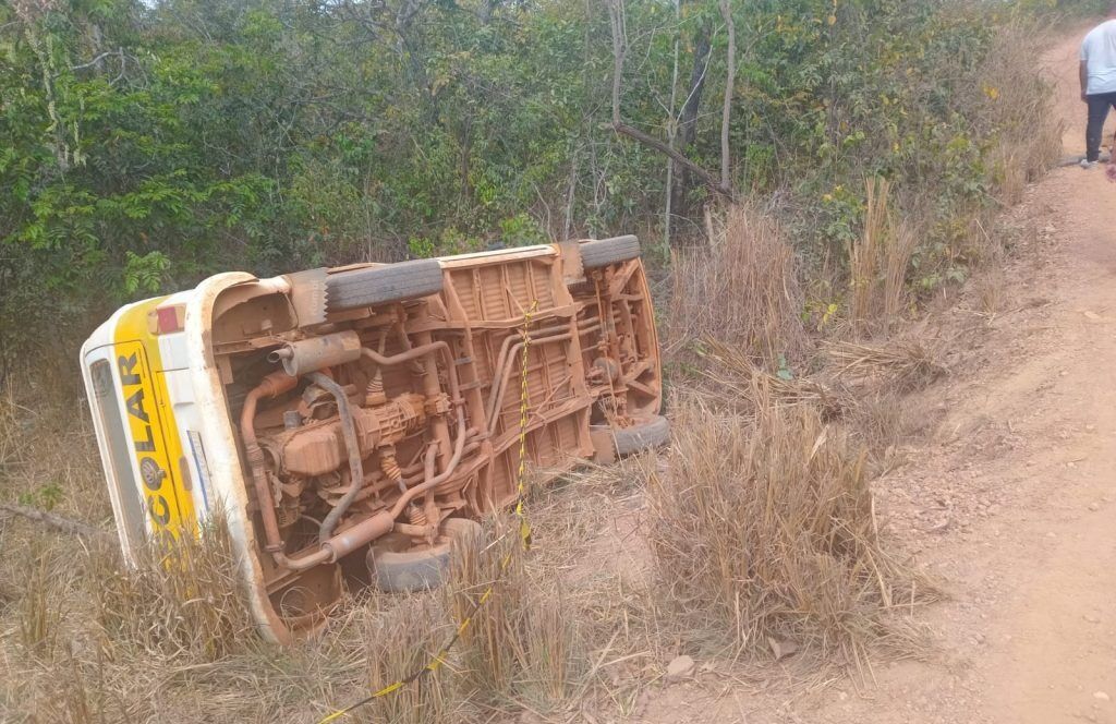 Tragédia em Ipameri: Kombi escolar capota e mata criança de 10 anos