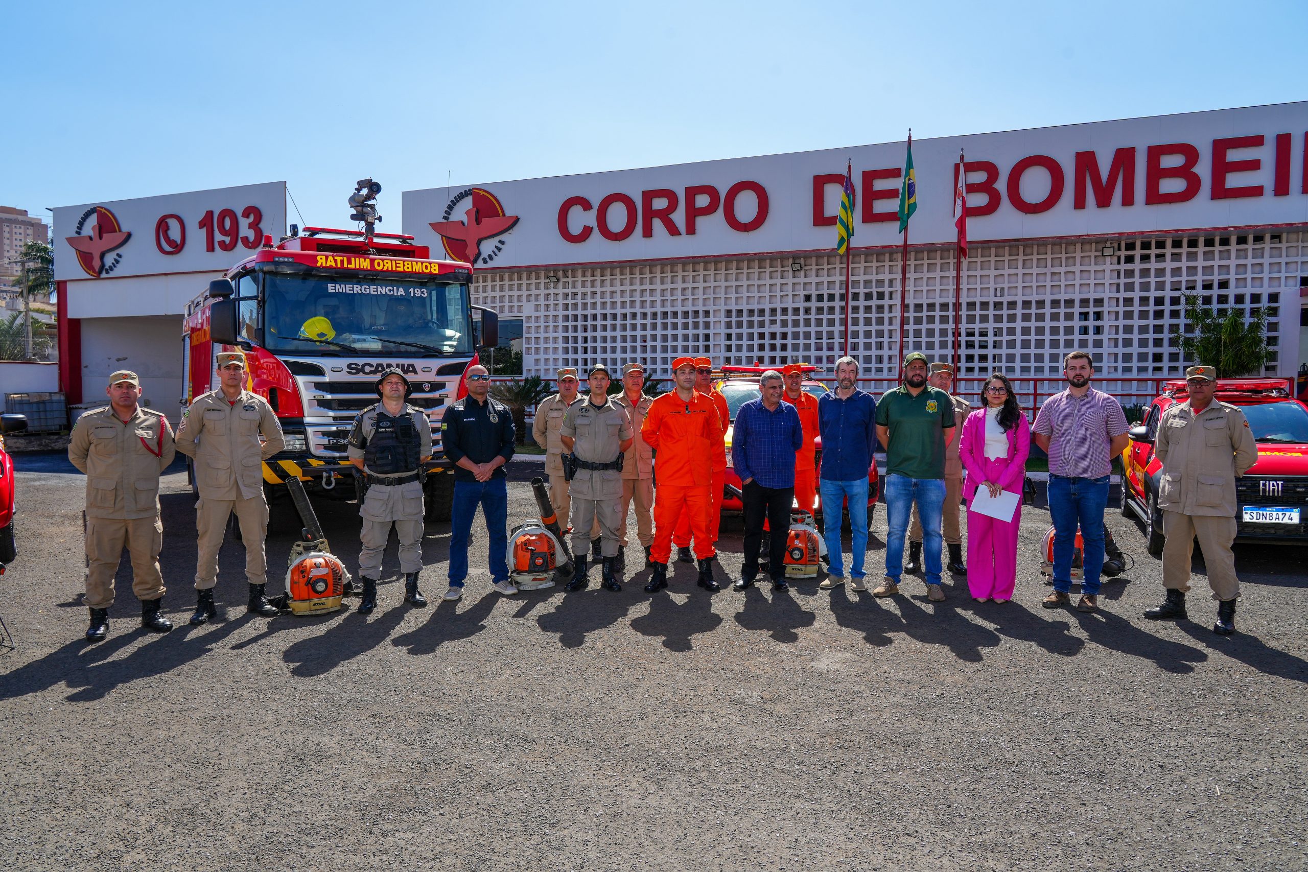 Operação Fumaça Zero: Catalão intensifica combate aos incêndios em lotes baldios