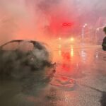 Incêndio destrói carro dentro de residência em Catalão na madrugada