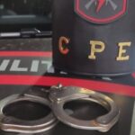 Mulher de 22 anos com mandado por roubo é presa no bairro Copacabana, em Catalão