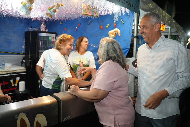 Abertura da Feira do Chocolate 2026 atrai milhares de famílias ao Ginásio Internacional em Catalão