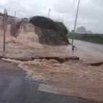 Temporal em Catalão provoca prejuízos e deixa motoristas ilhados no Pontal Norte