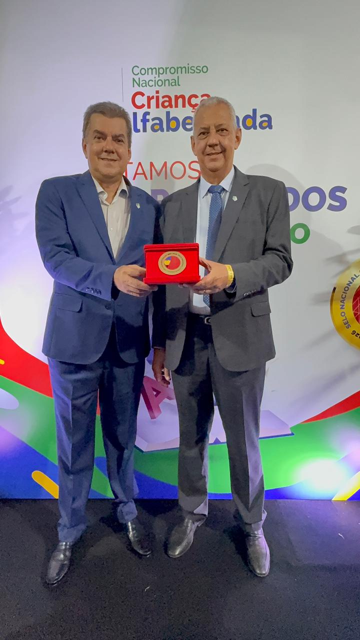 Catalão conquista Selo Ouro pelo segundo ano consecutivo na Educação