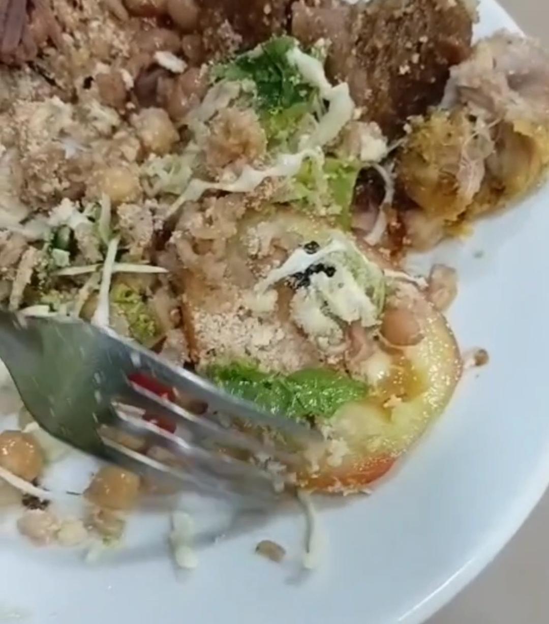 Funcionários denunciam comida estragada e com presença de bichos em unidade da Mosaic Fertilizantes