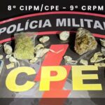 Bolsa com substância semelhante à flor de maconha e balança de precisão apreendidas em Catalão. Foto: Polícia Militar/Divulgação