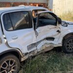 Dois carros envolvidos em colisão no cruzamento da Avenida Espírito Santo com a Rua 125, em Catalão. Foto: Zap Catalão