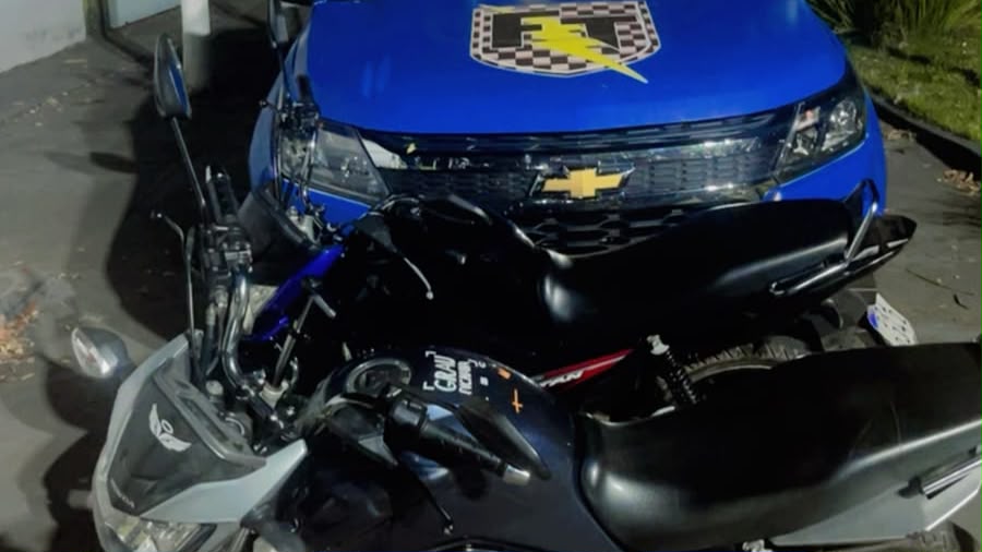 Duas motocicletas apreendidas durante operação policial em Goiandira. Foto: Divulgação/Polícia Militar