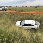 Carro em vala às margens da GO-210. Foto: Zap Catalão.