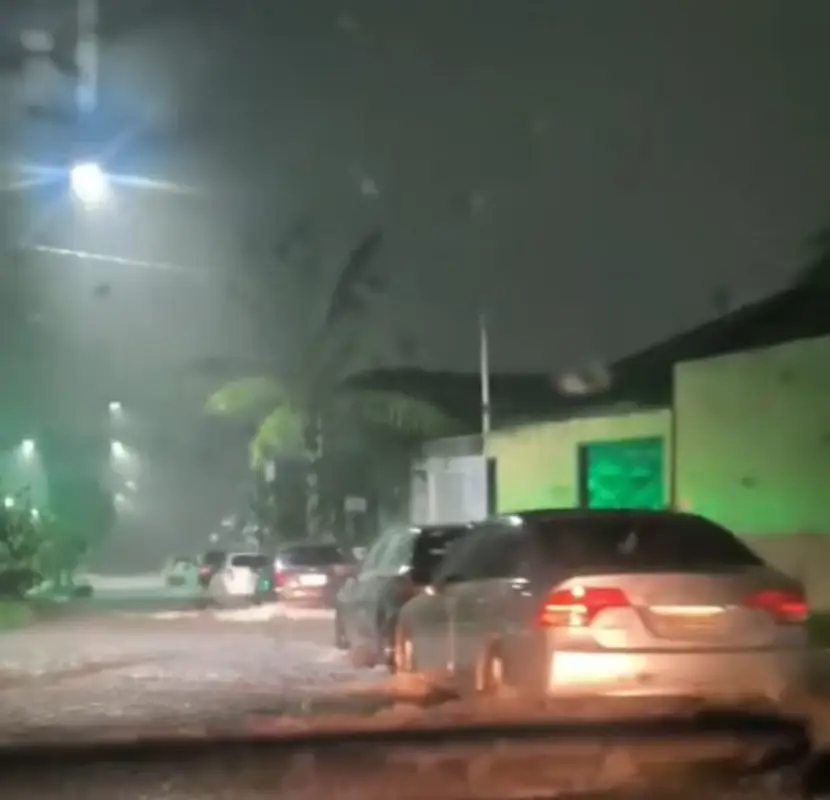 Chuva de 57,4 milímetros causa transtornos e interrupções de energia em Catalão