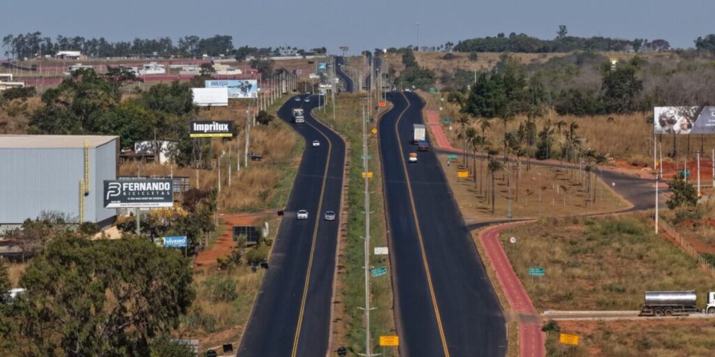Obras noturnas em trecho da GO-020 na Região Metropolitana de Goiânia