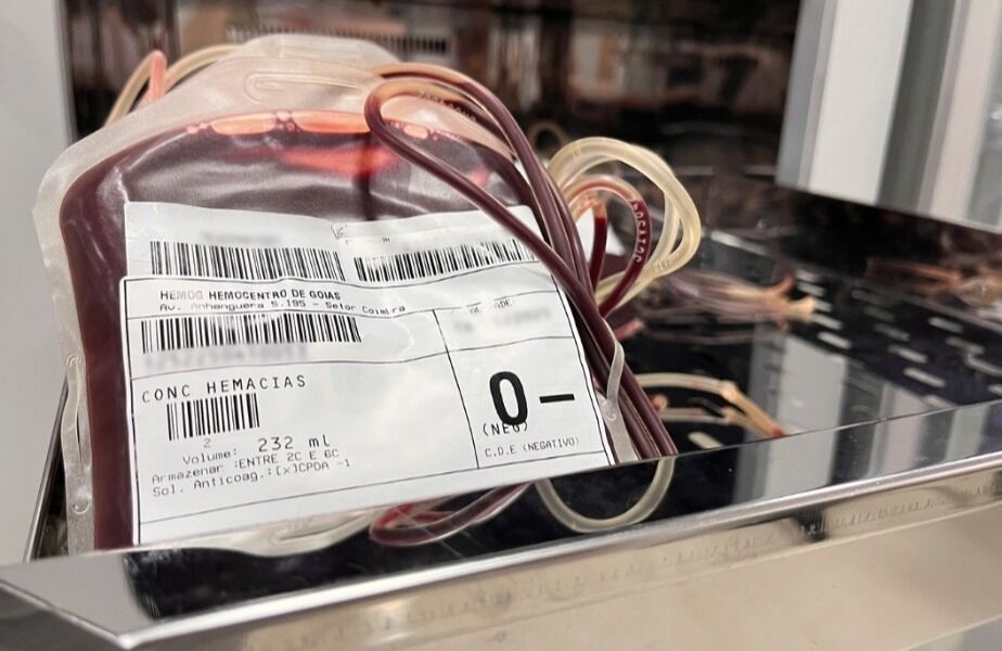 Bolsa de sangue em campanha de doação para o Hemocentro