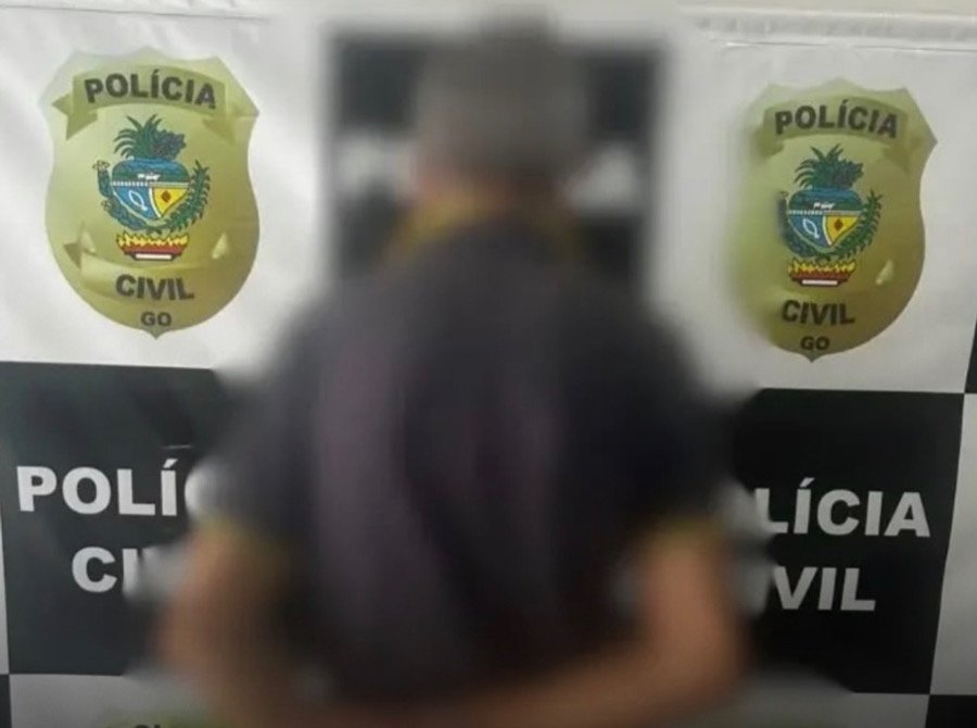 Pedreiro é preso suspeito de instalar celular para filmar cliente em Jaraguá