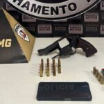 Armas, munições, carregador e celular apreendidos pela PM em Araguari