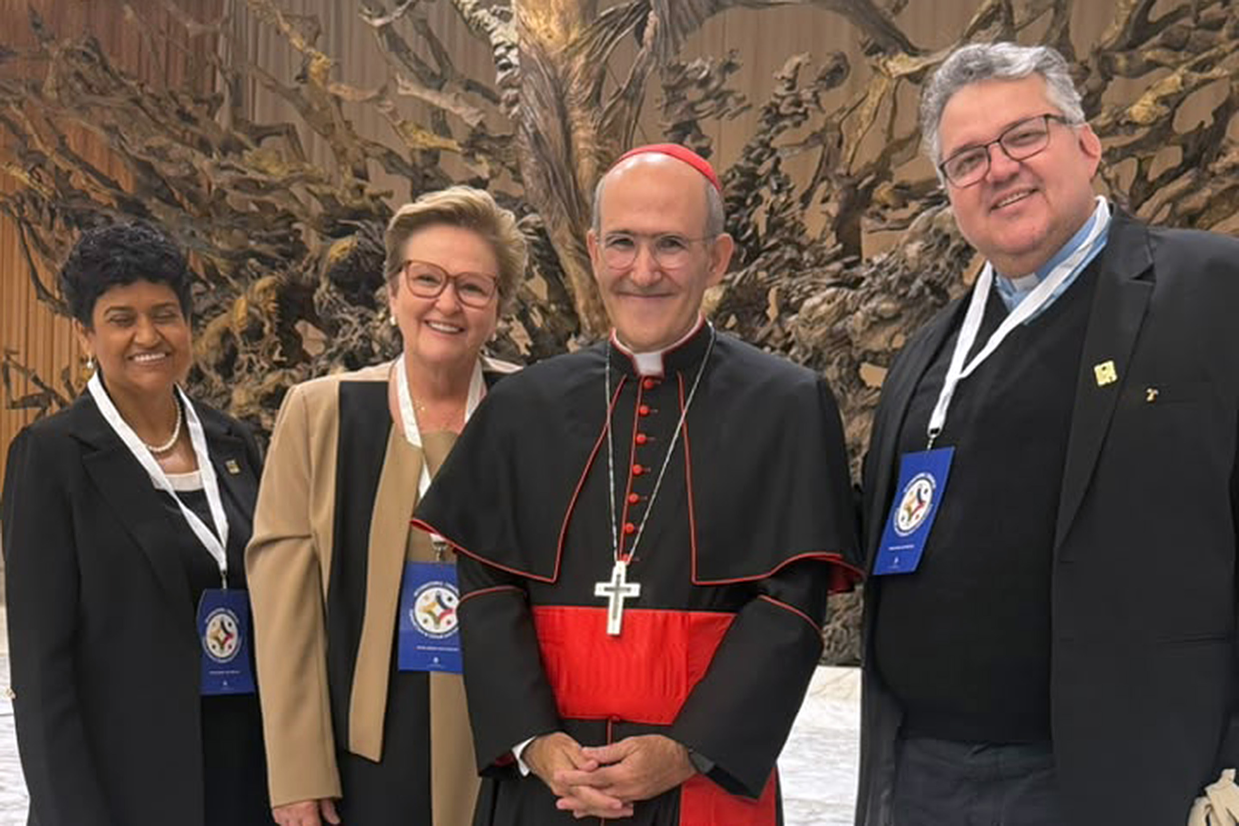 Representação da PUC Goiás em congresso internacional no Vaticano