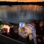 Polícia Militar Ambiental resgata família à deriva no lago Serra do Facão, em Catalão