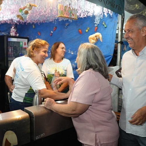 Abertura da Feira do Chocolate 2026 atrai milhares de famílias ao Ginásio Internacional em Catalão