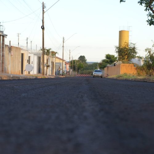 Prefeitura de Catalão inicia programa de recapeamento asfáltico pelo bairro Maria Amélia I