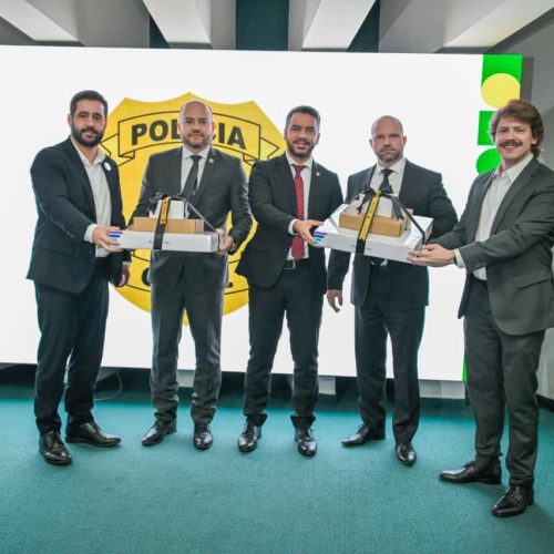 Goiás entrega veículos e equipamentos à Polícia Civil
