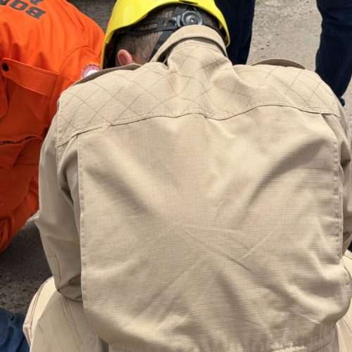 Motociclista fica ferido após colidir com porta de carro aberta em Catalão