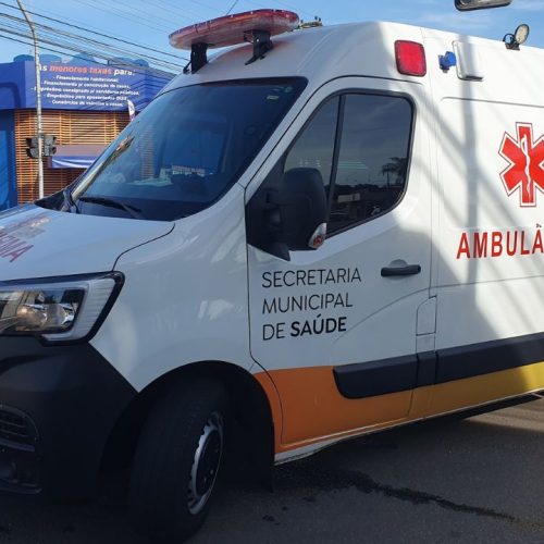 Colisão entre carro e moto deixa motociclista ferido em Catalão