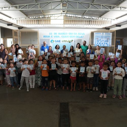 Prefeitura de Catalão usa lúdico para ensinar crianças a preservarem a água e inicia celebrações de 25 anos da SAE