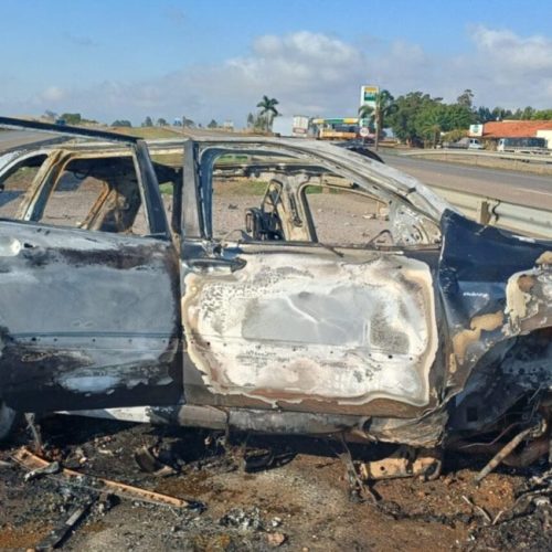Veículo após acidente na BR-050 em Ipameri. Foto: PRF
