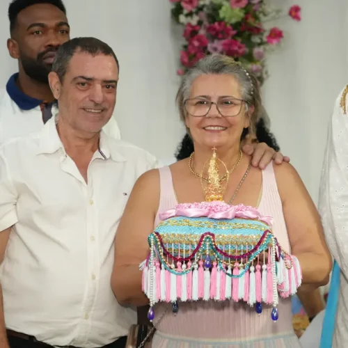 Encerramento da Festa do Rosário de Catalão marca passagem da coroa aos festeiros de 2027