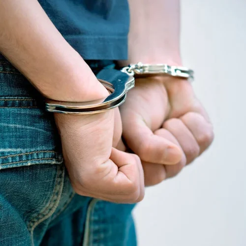 Homem de 47 anos é preso em flagrante por furto qualificado após arrombar comércio em Catalão