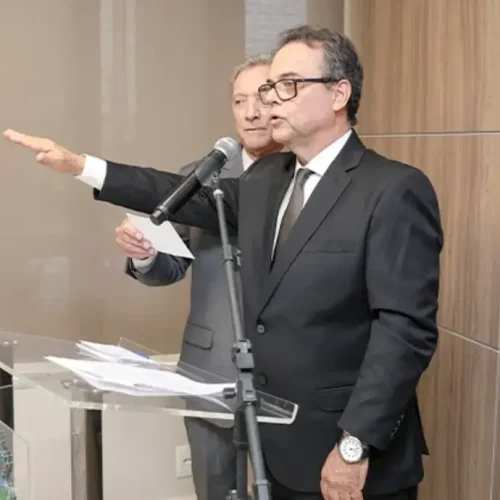Marcus Vinícius Ayres Barreto toma posse como desembargador do TJGO