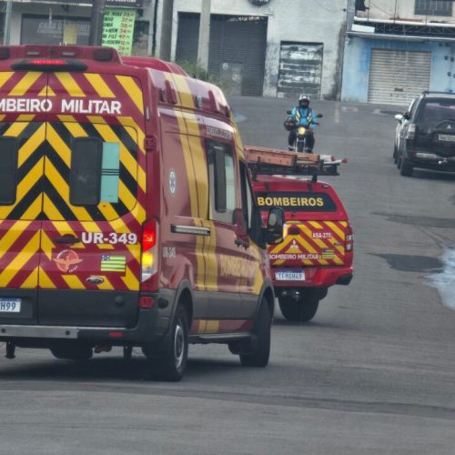 Viaturas de resgate na reportagem do acidente no bairro São José, em Catalão. Foto: Zap Catalão
